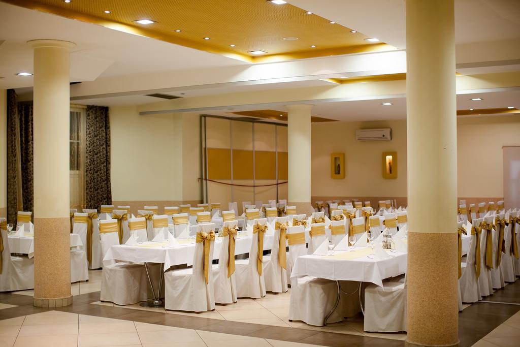 Hotel Grand Баня-Лука Экстерьер фото