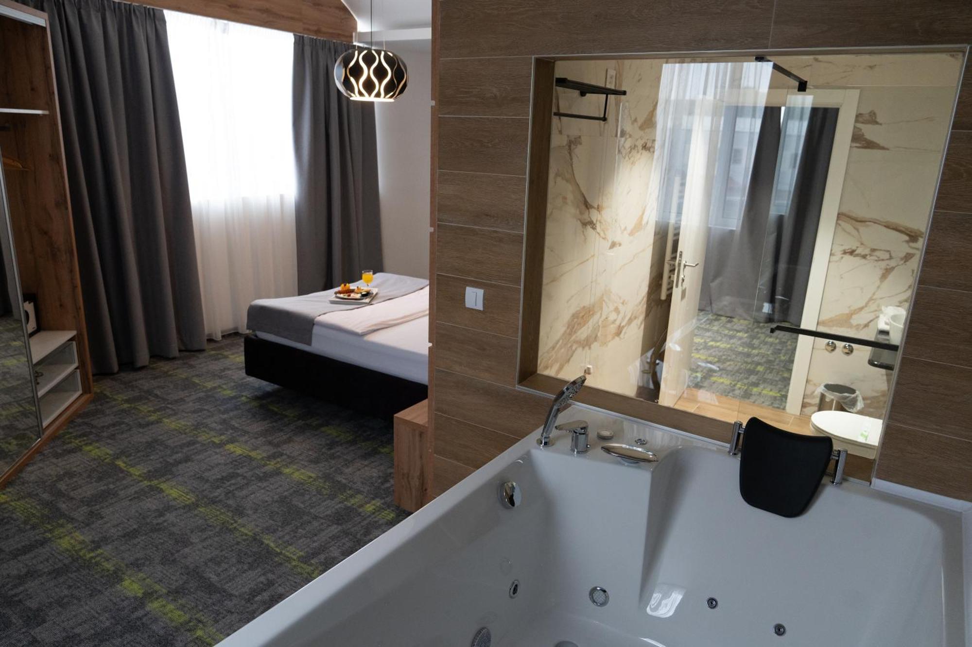 Hotel Grand Баня-Лука Экстерьер фото