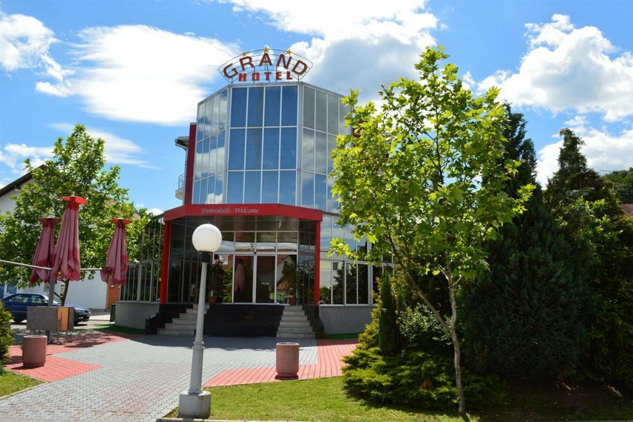 Hotel Grand Баня-Лука Экстерьер фото
